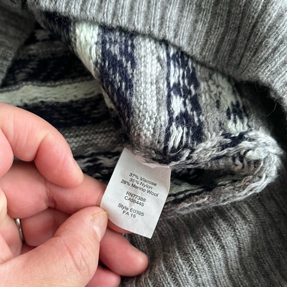 NWOT - J Crew Women’s Merino Wool Blended Sweater- Size L - Picture 6 of 6